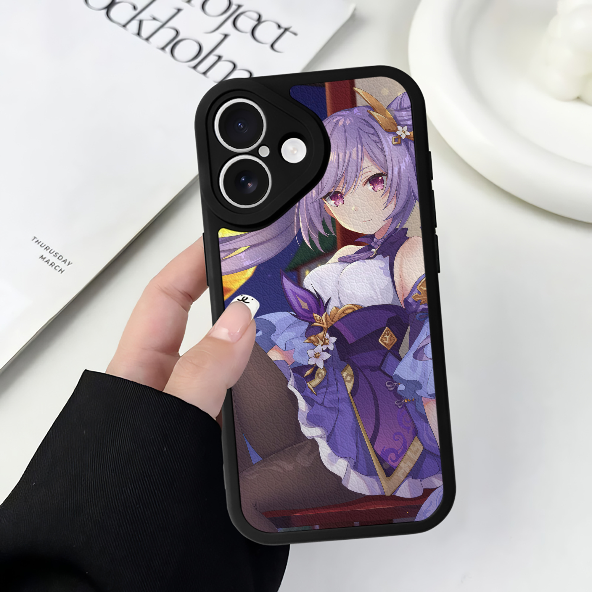 げんし神 genshin 【iPhone 16シリーズ対応】シリコンスマホケース（レザー調） 材質：シリコン
